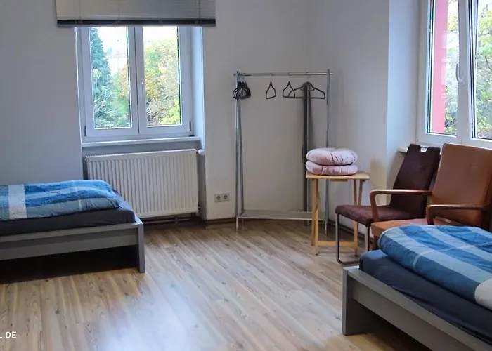 Monteurwohnung Bei Würzburg Bis 6 Personen Mit Gratis Parklätzen Und Grill Und Wlan 3x Schlafzimmer Und Grill Apartment